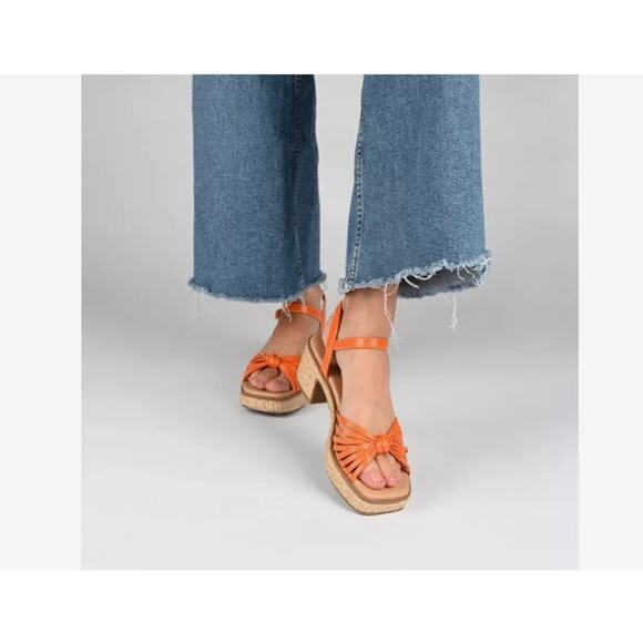 NWT Journee Collection Hally Platform Sandal size 7 - Picture 4 of 8